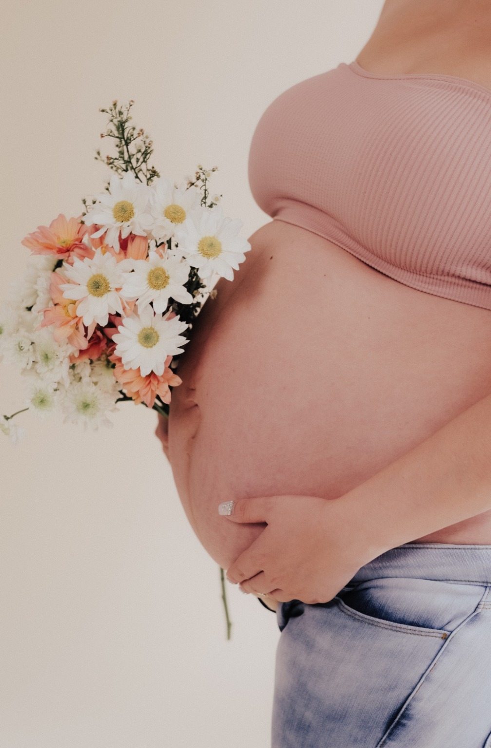 pink and pregnant, pregnant with flowers, maternity flowers